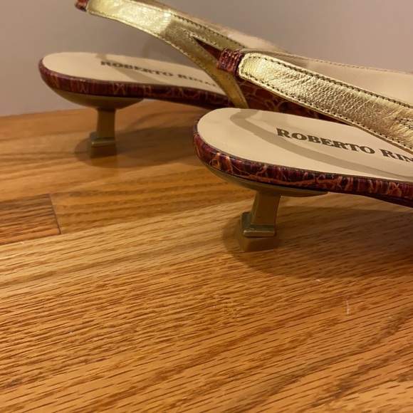 Roberto Rinaldi Leather Slingback Kitten Heels - Picture 9 of 14